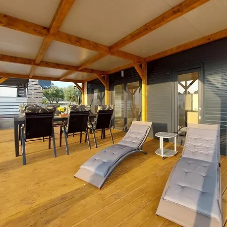 בית נופש Mobile Homes 70 M To Porat Beach פאקוסטאן