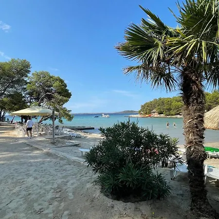 Mobile Homes 70 M To Porat Beach בית נופש *
