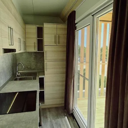 Mobile Homes 70 M To Porat Beach * Pakoštane