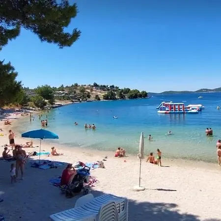 Mobile Homes 70 M To Porat Beach Dom wakacyjny *